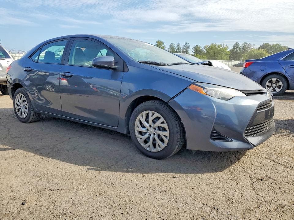 2017 TOYOTA COROLLA LE 4