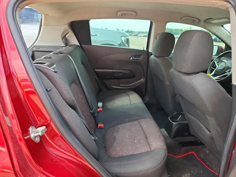 2019 CHEVROLET SONIC LT 10