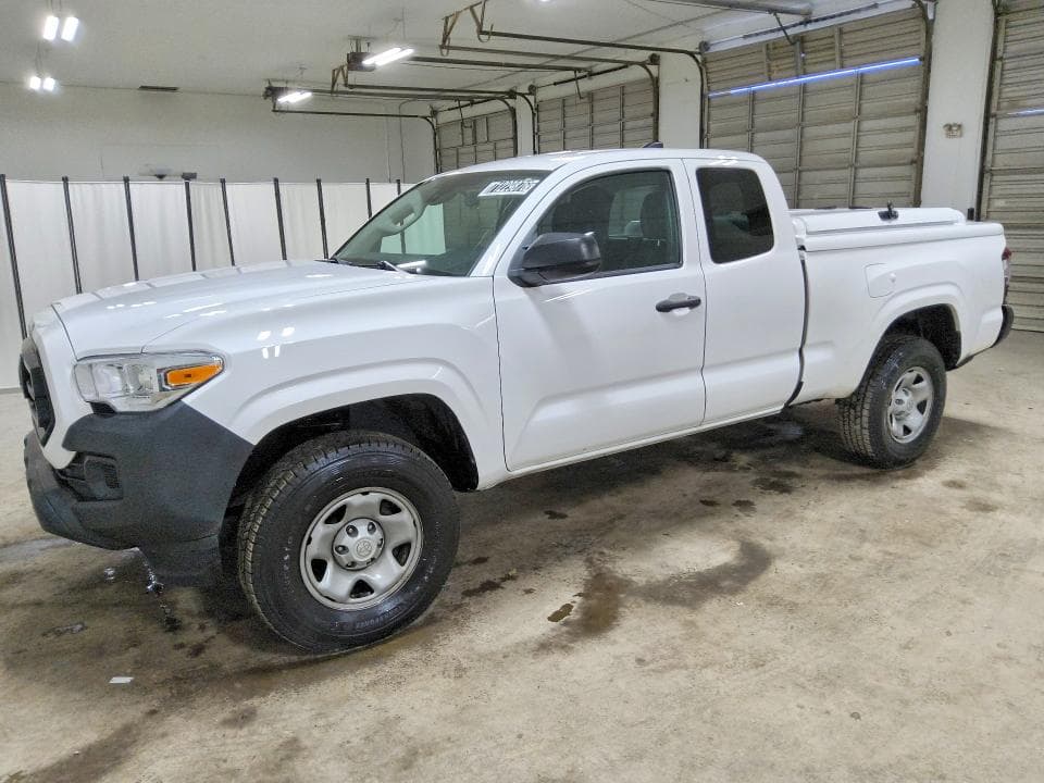 2022 TOYOTA TACOMA SR