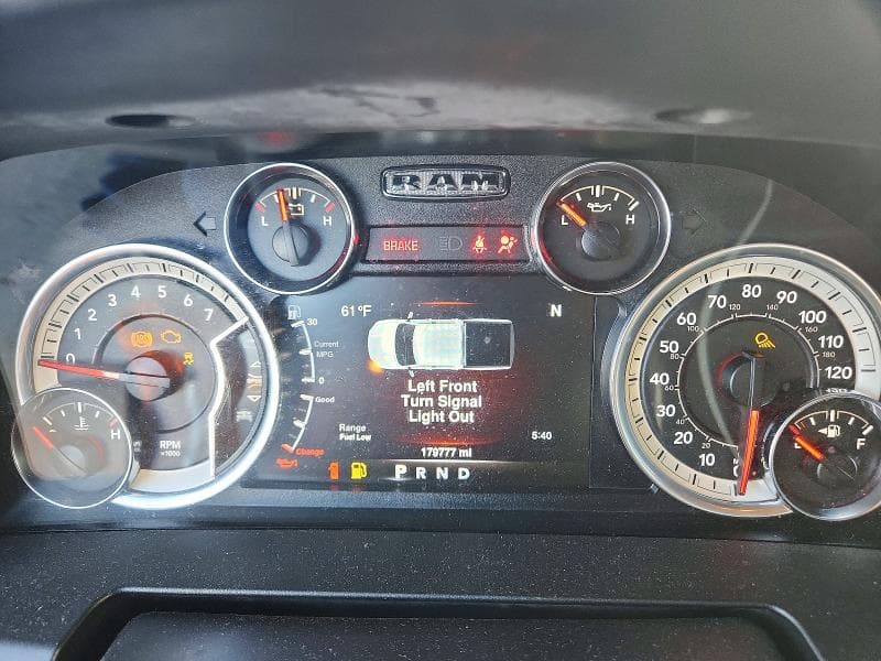 2020 RAM 1500 CLASSIC SLT 9
