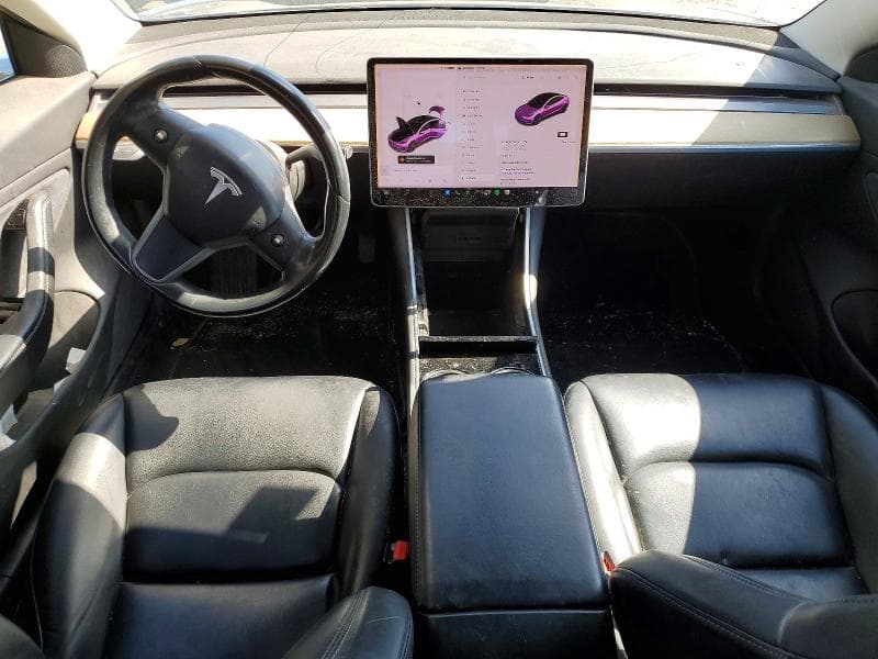 2018 TESLA MODEL 3 8