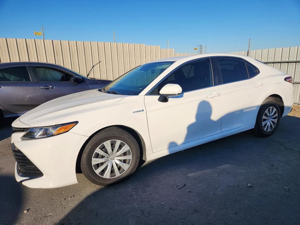 2019 TOYOTA CAMRY LE