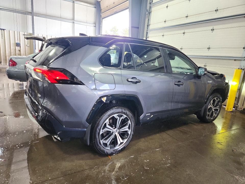 2024 TOYOTA RAV4 PRIME XSE 3