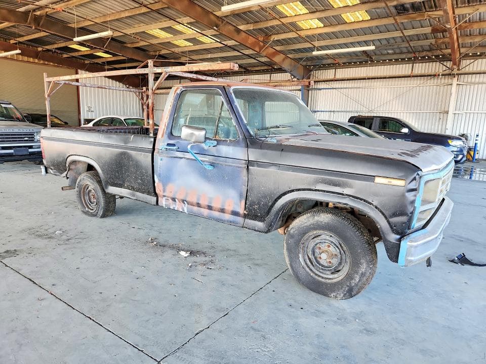 1984 FORD F150 4