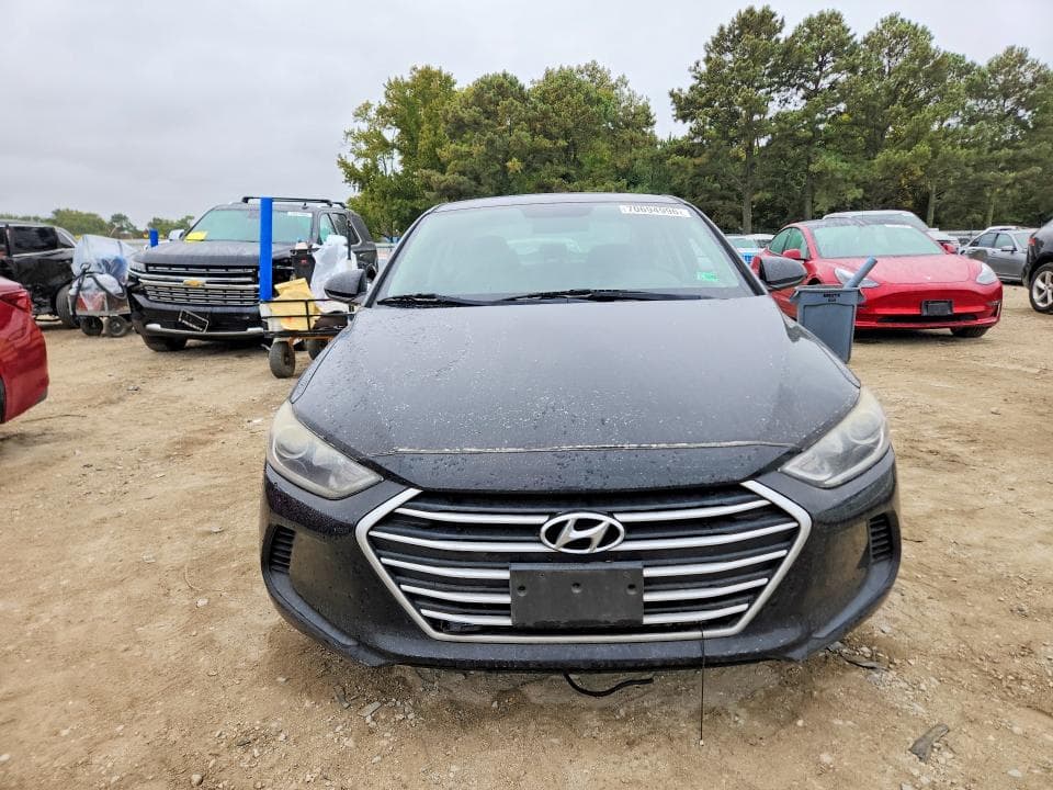 2017 HYUNDAI ELANTRA SE 5
