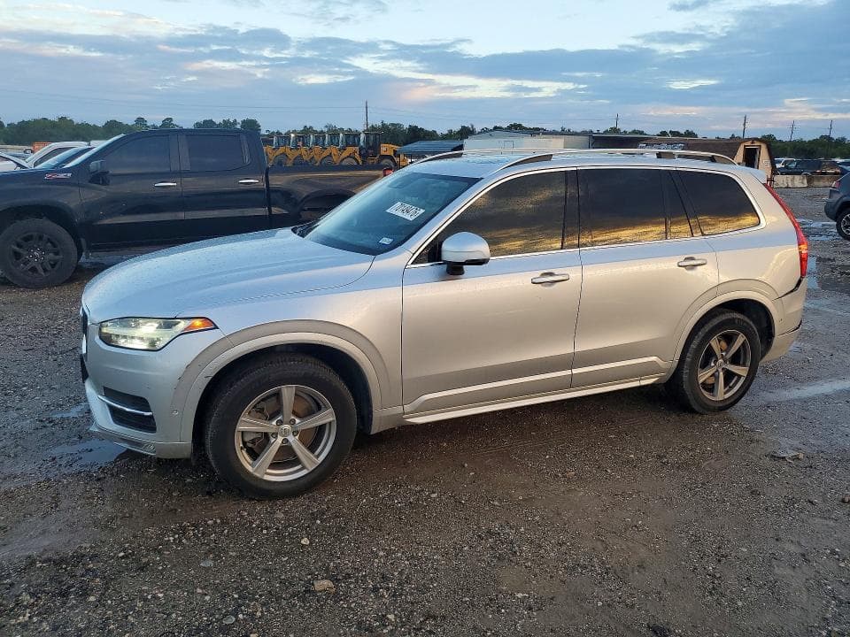 2017 VOLVO XC90 T5
