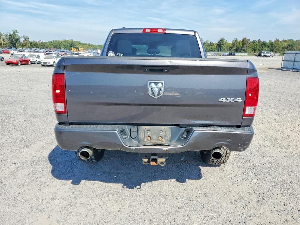 2017 RAM 1500 ST 6