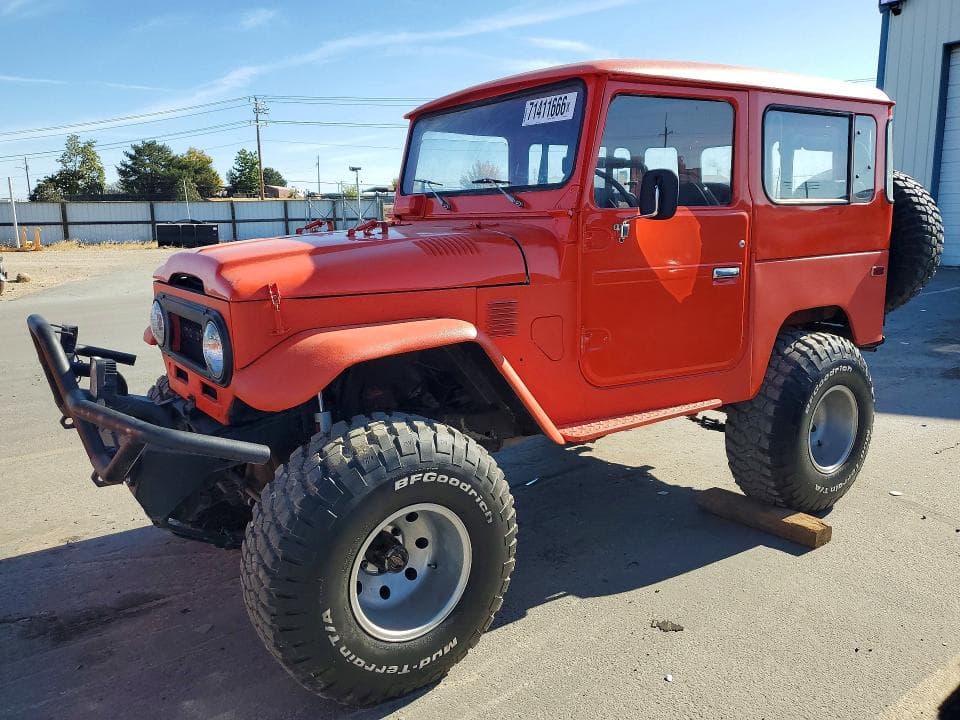 1977 TOYOTA LAND CRUISER FJ60