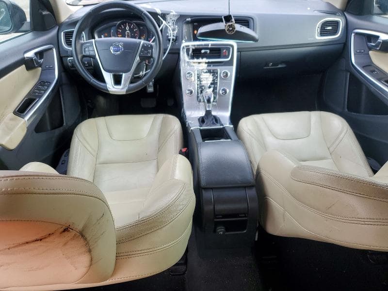 2017 VOLVO S60 8