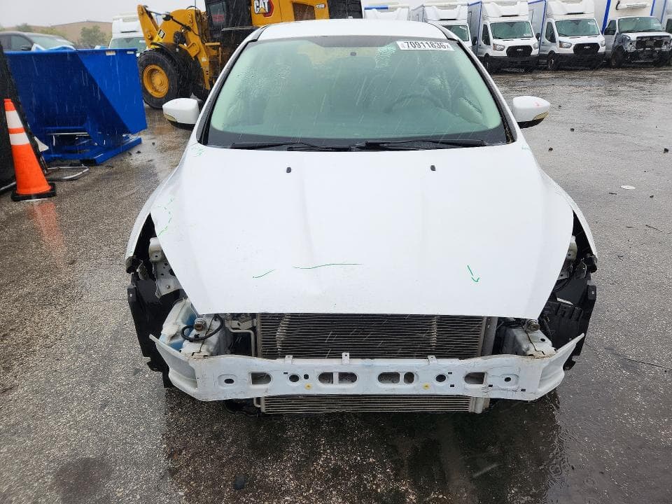 2017 FORD FOCUS SE 5