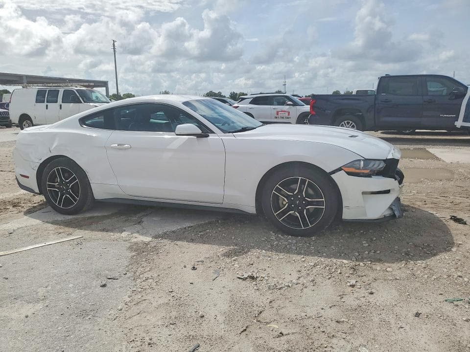 2021 FORD MUSTANG 4