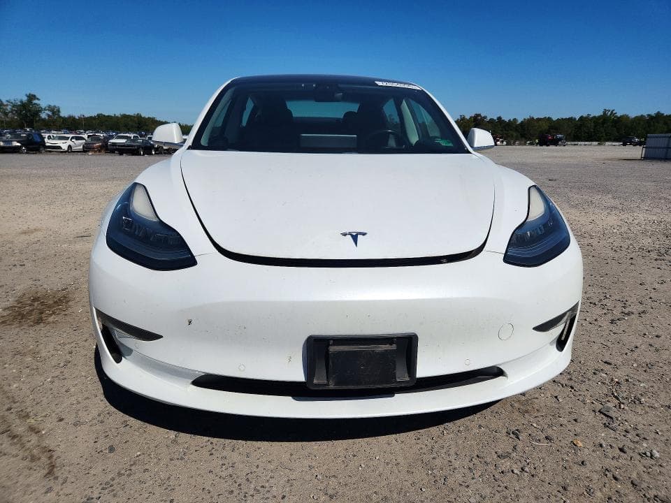 2018 TESLA MODEL 3 5