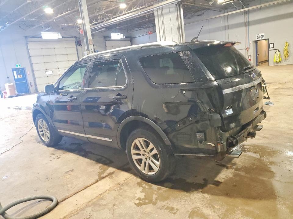 2019 FORD EXPLORER XLT 2