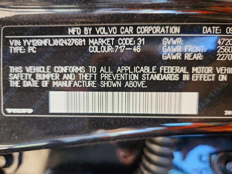 2017 VOLVO S60 13