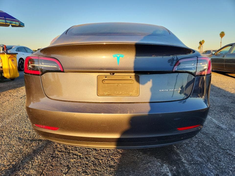 2020 TESLA MODEL 3 6