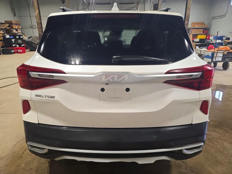2022 KIA SELTOS S 6