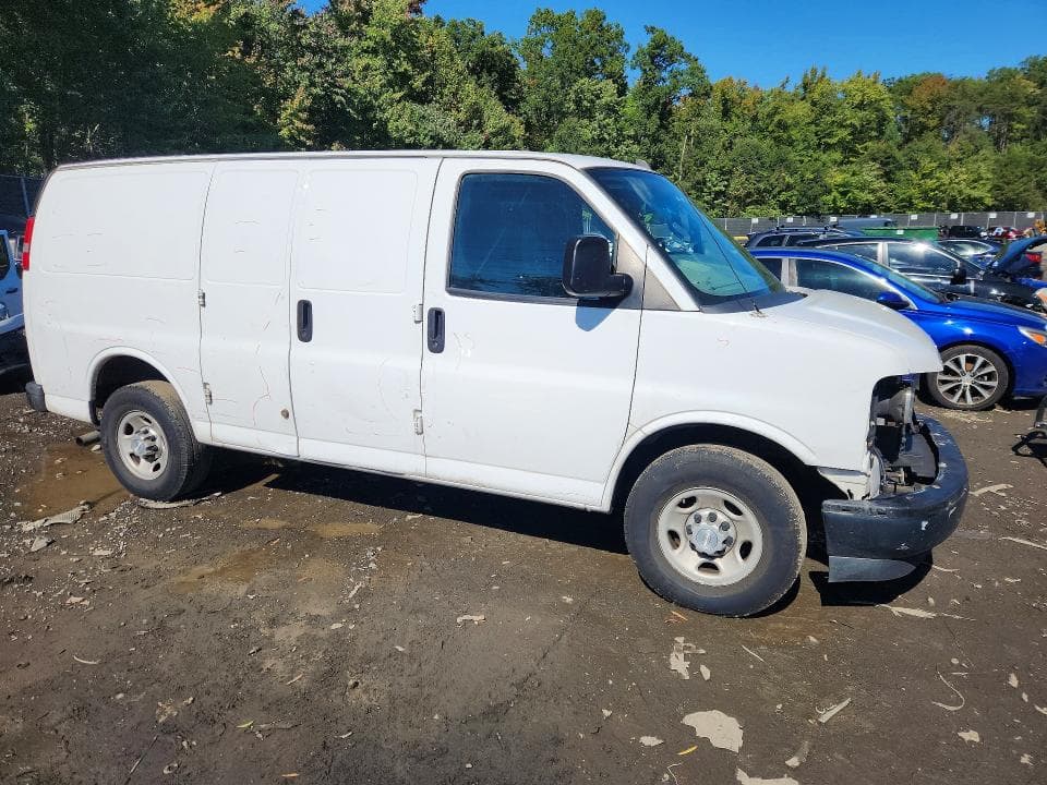 2017 CHEVROLET EXPRESS G3500 4