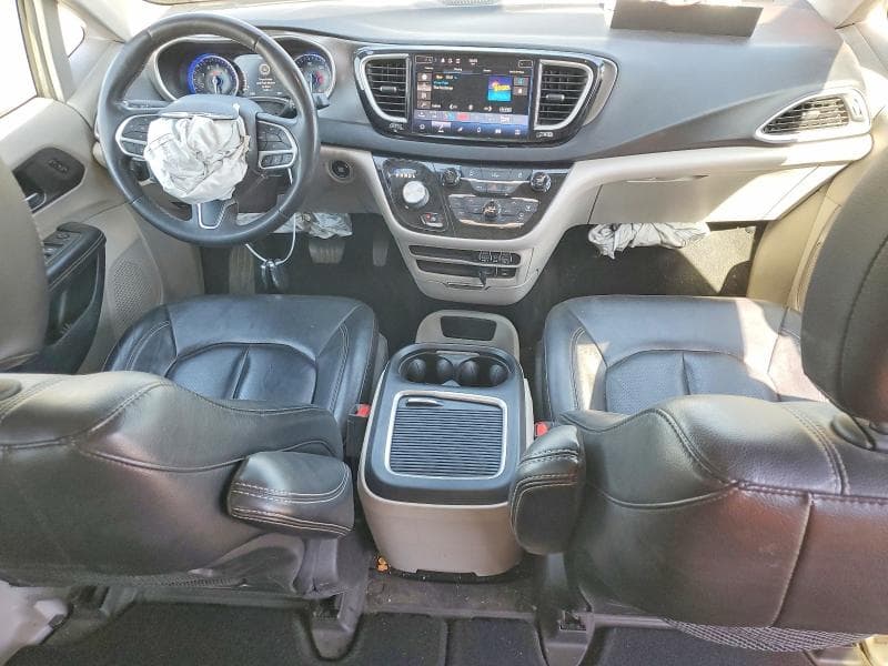 2022 CHRYSLER PACIFICA TOURING L 8