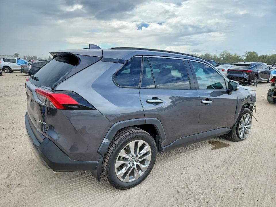 2019 TOYOTA RAV4 LIMITED 3