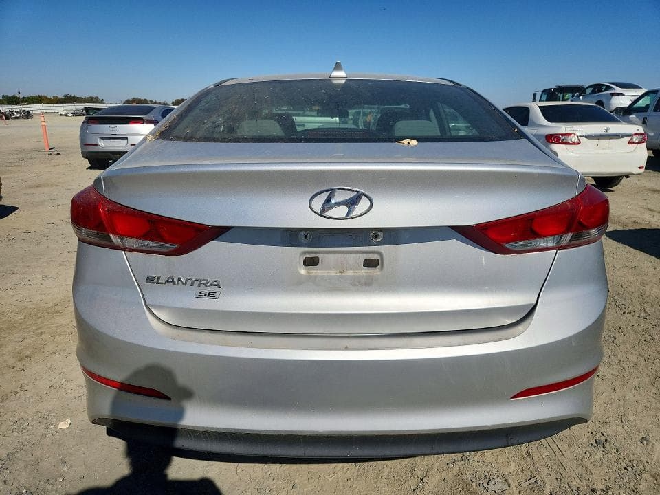 2017 HYUNDAI ELANTRA SE 6