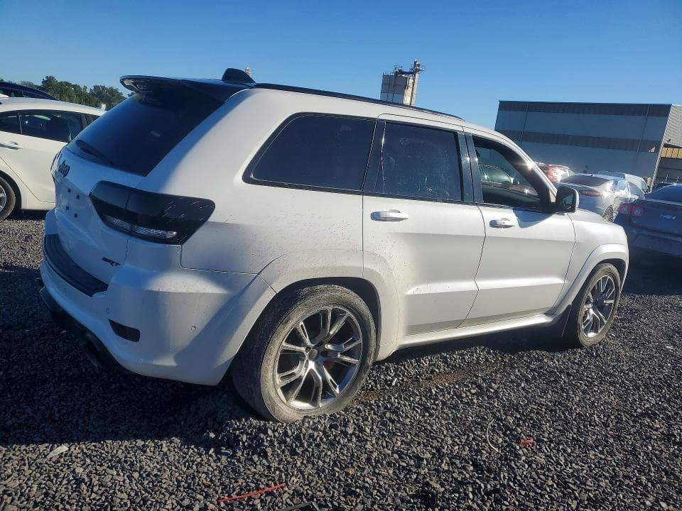 2017 JEEP GRAND CHEROKEE SRT-8 3