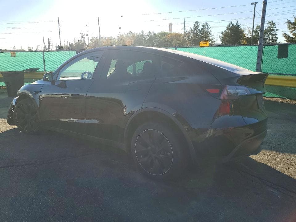 2023 TESLA MODEL Y 2