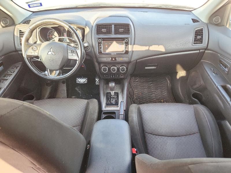 2018 MITSUBISHI OUTLANDER 8
