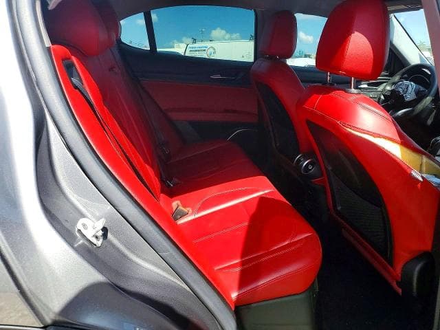 2020 ALFA ROMEO STELVIO 10
