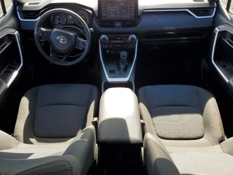2022 TOYOTA RAV4 LE 8