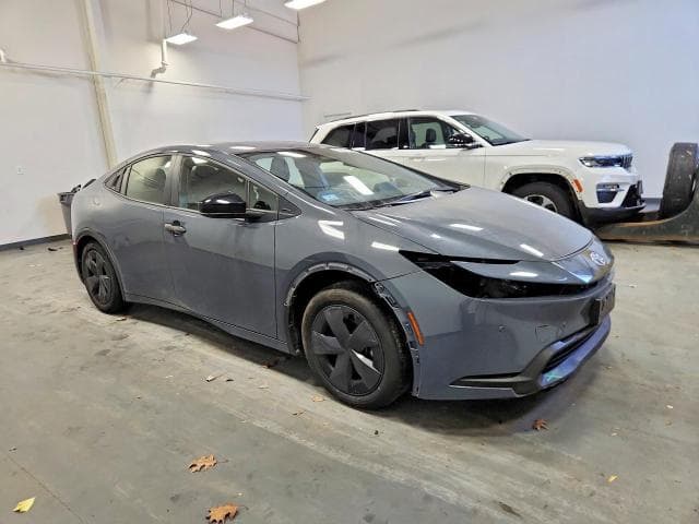 2025 TOYOTA PRIUS LE 4