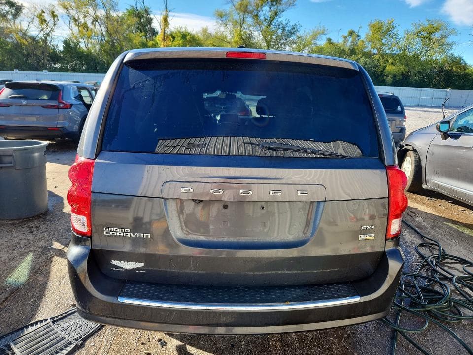 2017 DODGE GRAND CARAVAN SXT 6
