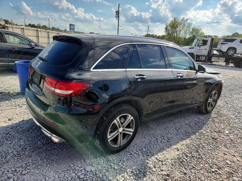 2017 MERCEDES-BENZ GLC 300 3