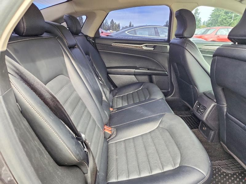 2017 FORD FUSION SE 10