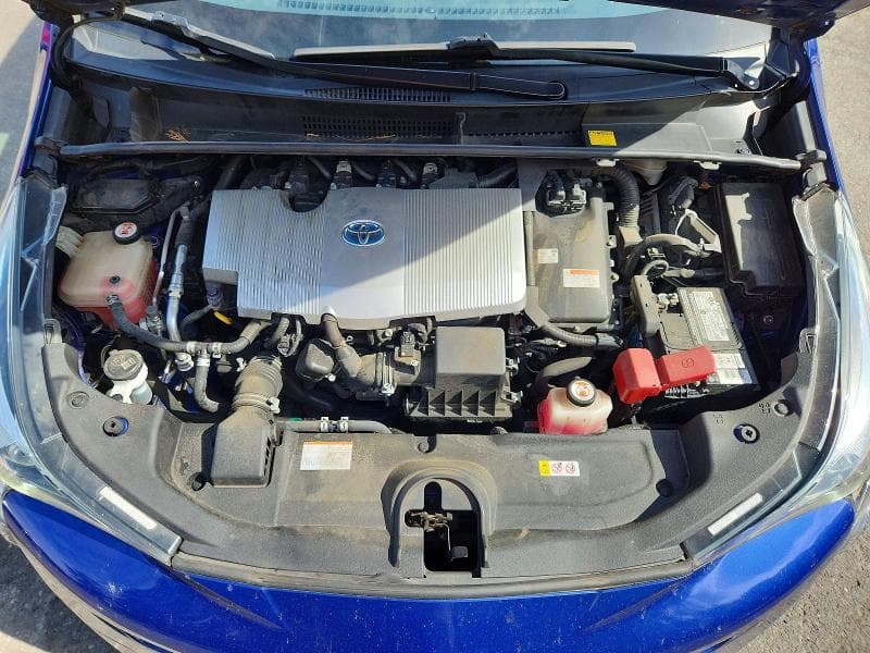 2017 TOYOTA PRIUS FOUR 11