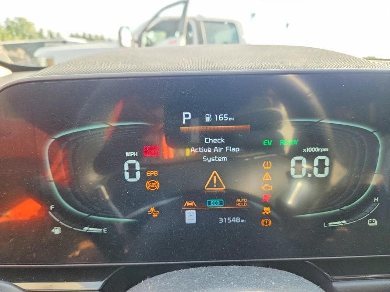 2023 KIA NIRO SX 9