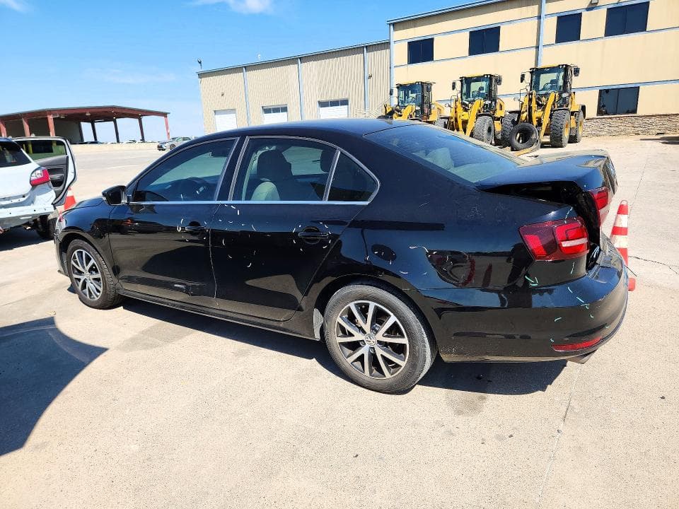 2017 VOLKSWAGEN JETTA SE 2