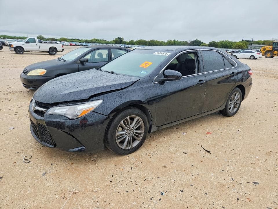 2017 TOYOTA CAMRY SE