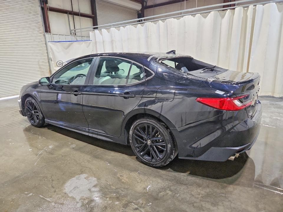 2026 TOYOTA CAMRY SE 2