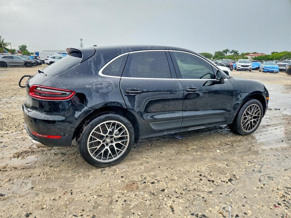 2017 PORSCHE MACAN S 3