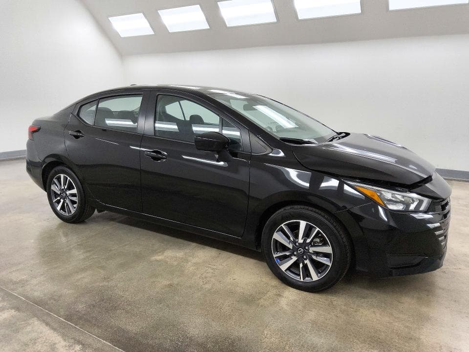 2025 NISSAN VERSA SV 4