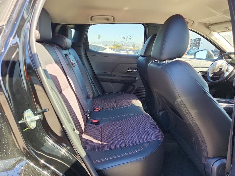 2026 NISSAN KICKS SR 11