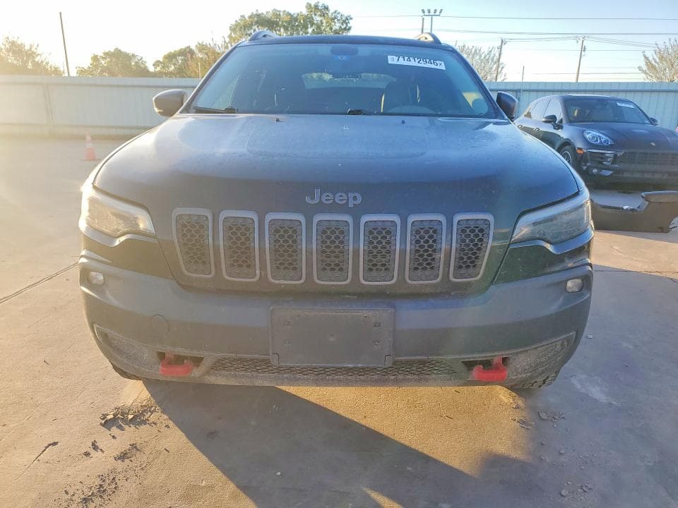 2019 JEEP CHEROKEE TRAILHAWK 5