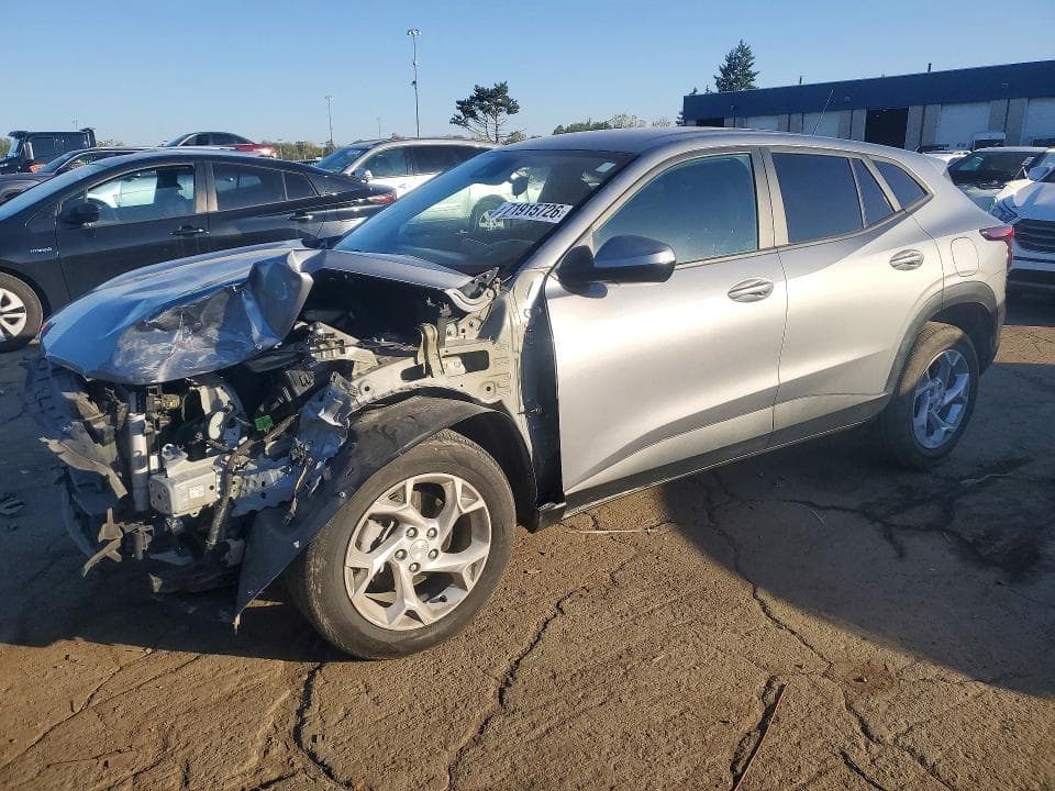 2025 CHEVROLET TRAX LS - 1