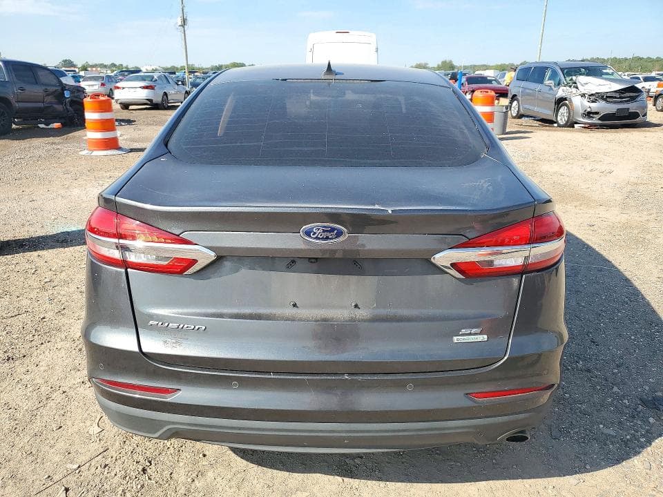 2020 FORD FUSION SE 6