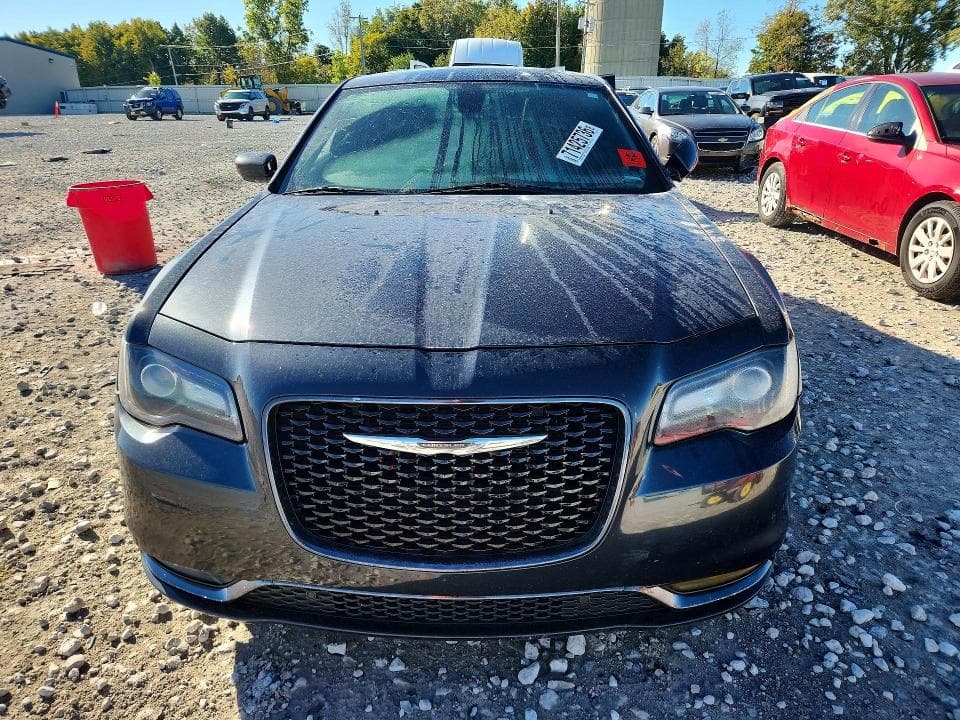 2017 CHRYSLER 300 S 5
