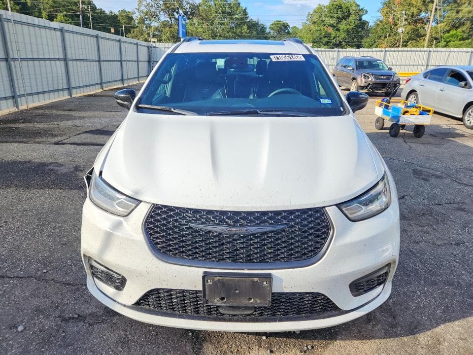 2025 CHRYSLER PACIFICA LIMITED 5