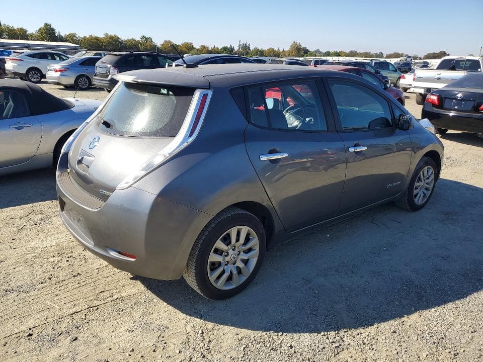 2017 NISSAN LEAF S 3