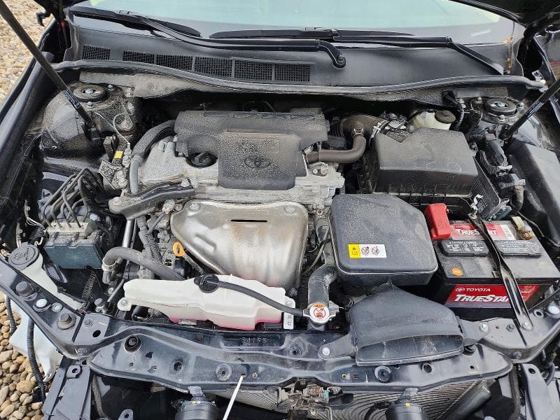 2017 TOYOTA CAMRY LE 11