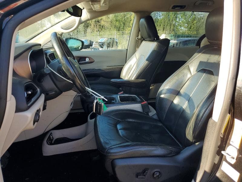 2017 CHRYSLER PACIFICA 7