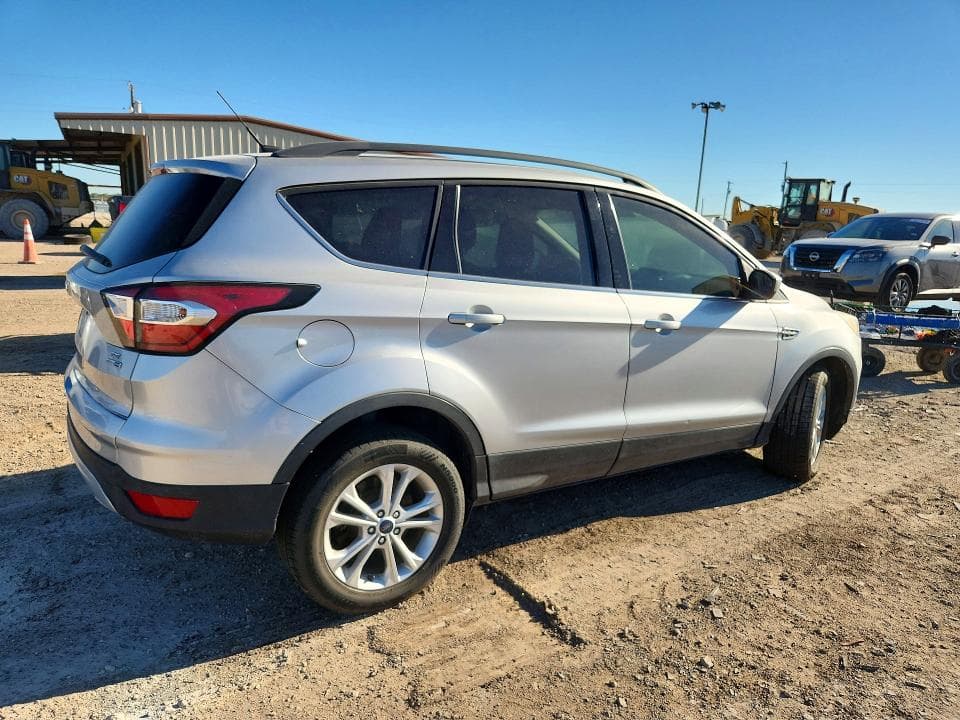 2018 FORD ESCAPE SE 3